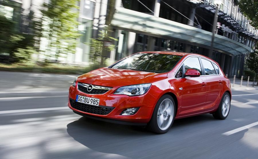  Opel Astra 5-Door 2009 года  (фото 44 из 170)